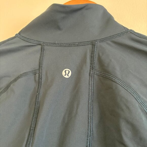 Lululemon Athletic Front Of The Pack 1/2 Zip Pullover Jacket Nocturnal Teal Sz 4 - Picture 8 of 9